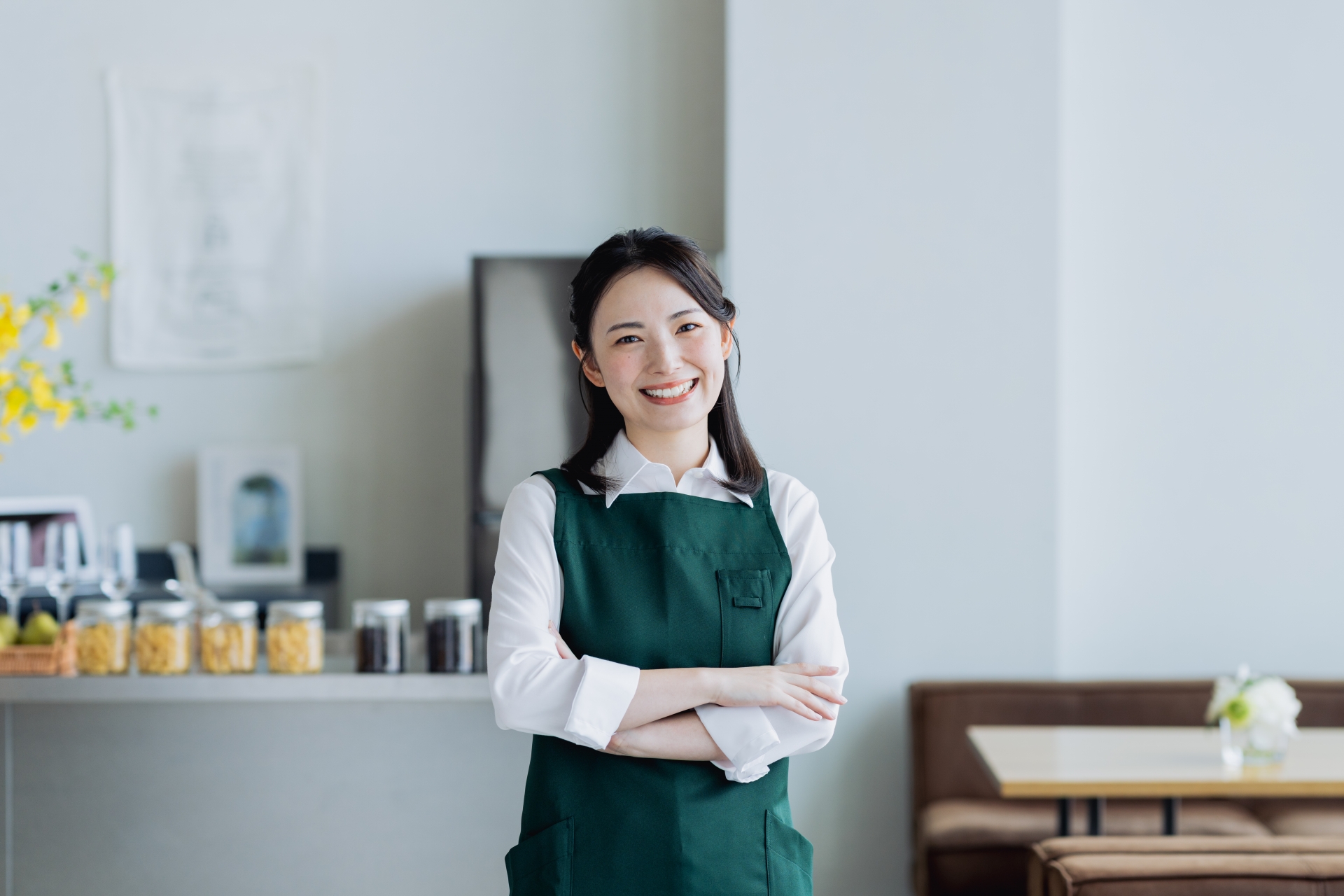 飲食店のホームページに載せるべき情報と費用相場のイメージ